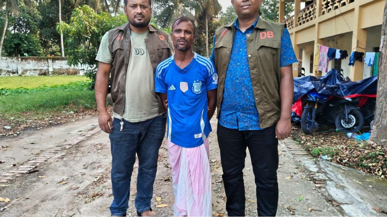 কুমিল্লায় স্কুলছাত্রী জান্নাতুল তাজমিন হত্যা: চট্টগ্রাম থেকে সিএনজিচালক সুমন গ্রেপ্তার, উদ্ধার আইফোন